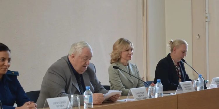 О РАБОТЕ ПРОФСОЮЗОВ