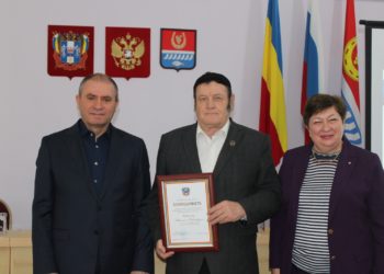 ГУБЕРНАТОР НАГРАДИЛ  НИКОЛАЯ СИВАШОВА