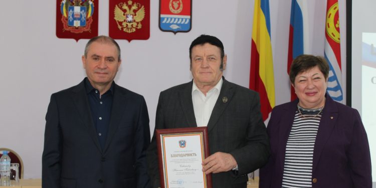 ГУБЕРНАТОР НАГРАДИЛ НИКОЛАЯ СИВАШОВА