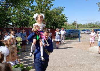 ОТЗВЕНЕЛ ЗВОНОК В СТАНИЦЕ