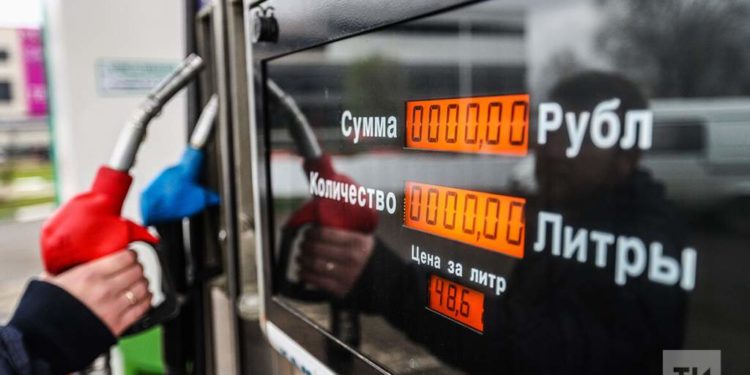 На Дону снова подорожал бензин