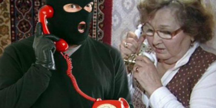 УГОВАРИВАЛИ ПОДЖЕЧЬ