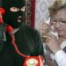 УГОВАРИВАЛИ ПОДЖЕЧЬ
