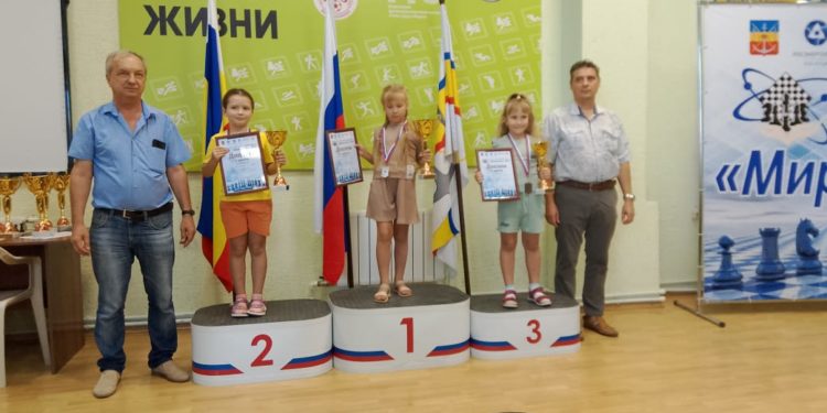 ВИКА БАКУЛИНА В ЛИДЕРАХ