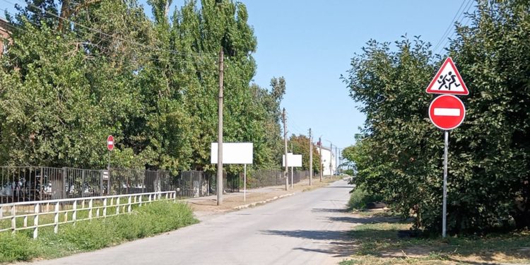 ДОБАВИЛИ ЗНАКИ