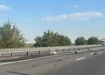 БЕЗ ГОЛОВЫ