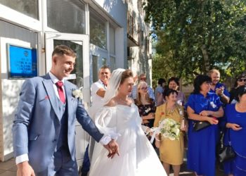 А свадьба пела и плясала