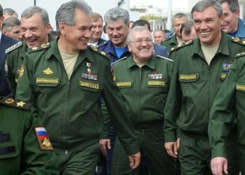 «ВЕСЁЛЫЕ» ПАРНИ МИНОБОРОНЫ