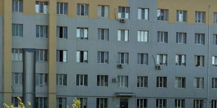 ВЫПАЛИ ИЗ ОКНА