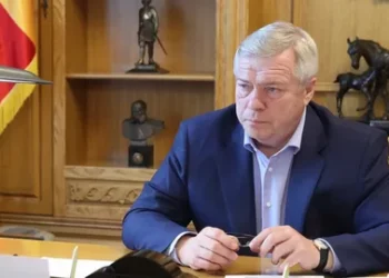 ГРОЗИТ ОТСТАВКА
