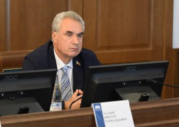 ДЕПУТАТ РЕШИЛ