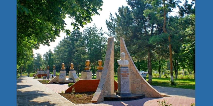 ЮЖМАШ возглавлял цимлянин