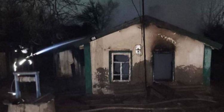КУРИЛ В ПОСТЕЛИ