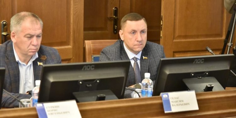 ДЕЛА ДЕПУТАТСКИЕ