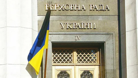 А СТРАШНОВАТО…