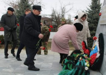 ПОЧТИЛИ ПАМЯТЬ