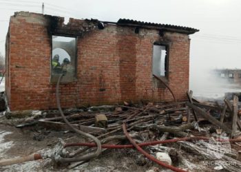 ПОЖАР В КАМЫШЕВСКОЙ