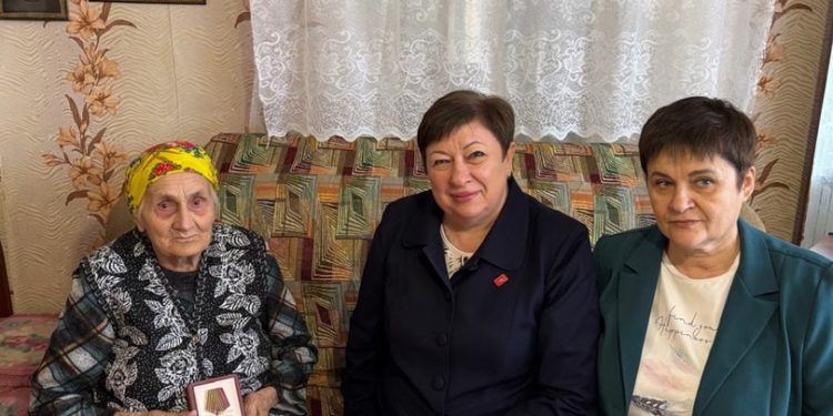 ВРУЧИЛИ МЕДАЛЬ