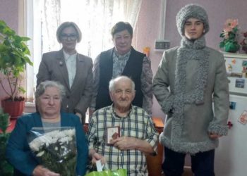 ВРУЧИЛИ МЕДАЛЬ