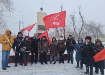 КОММУНИСТЫ ОТМЕТИЛИ