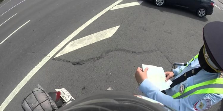 ОСУДИЛИ ЗА ВЗЯТКУ