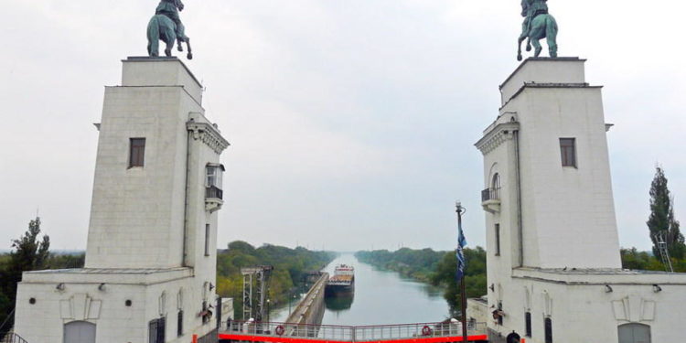 ЭКОНОМИМ ВОДУ