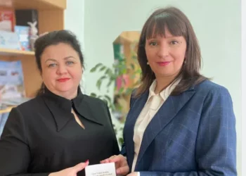 ПОДТВЕРЖДАЮТ СТАТУС