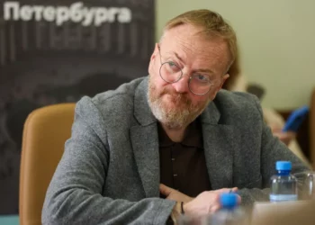 ДЕПУТАТ НАМ НЕ УКАЗ…