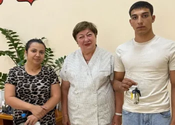 ВРУЧИЛИ КЛЮЧИ