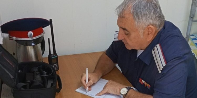 ДЕМОКРАТИЯ ОДНАКО…