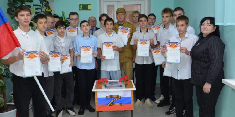 ПОБЛАГОДАРИЛИ РЕБЯТ