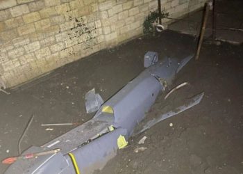 РАКЕТА ВО ДВОРЕ