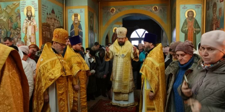 БОЖЕСТВЕННАЯ ЛИТУРГИЯ