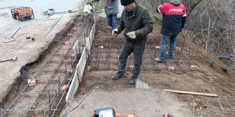 ПРИСТУПИЛИ К РЕМОНТУ