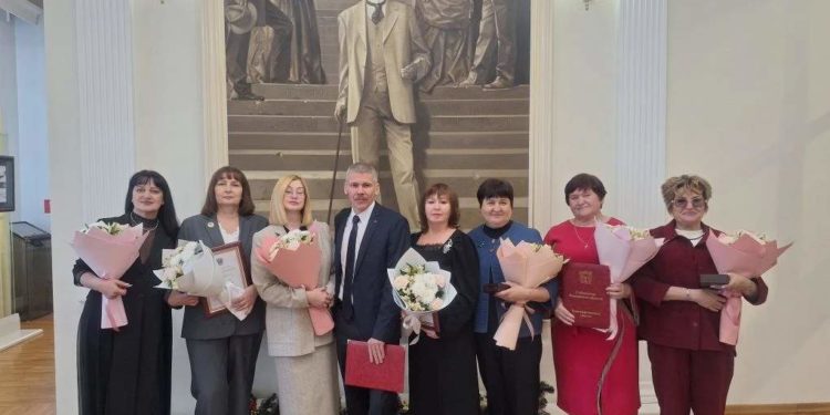 НАТАЛЬИ ГИЛЬДЕНБРАНДТ ПРИСВОЕНО ЗВАНИЕ