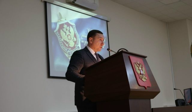 ПОЗДРАВИЛ ПОГРАНЦОВ