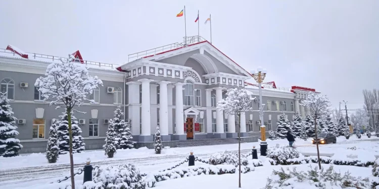 ВРЕМЕНЩИКИ У ВЛАСТИ