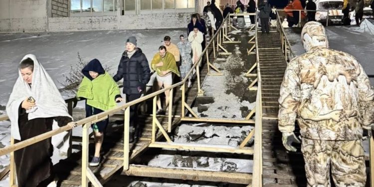 ВОЛГОДОНЦЫ ОКУНУЛИСЬ