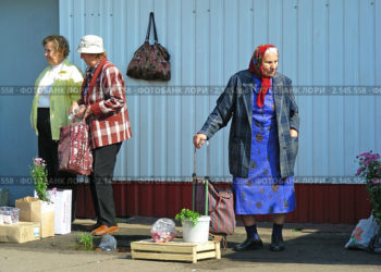 ДЕРЖИТЕСЬ БАБУШКИ!