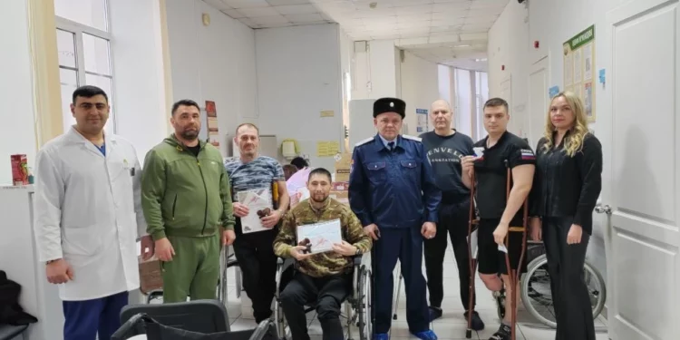ВОЛОНТЁРЫ ПОСЕТИЛИ ГОСПИТАЛЬ