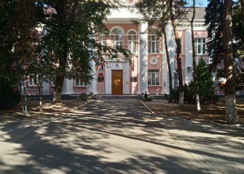 НАЗНАЧЕН ЗАВ. РОО