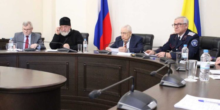 ПРЕЗИДЕНТ ПОМИЛОВАЛ
