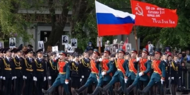 ПАРАДУ ПОБЕДЫ БЫТЬ!