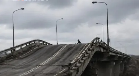 МОСТ ТРЕБУЕТ РЕМОНТА