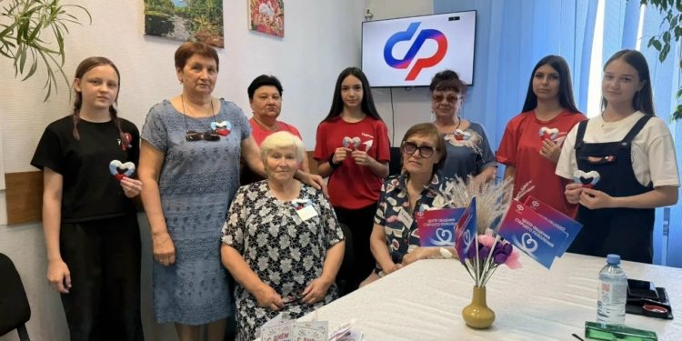 НАВЕСТИЛИ ЦЕНТР