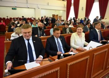 ДЕЛА ДЕПУТАТСКИЕ