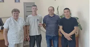 ВРУЧИЛИ КЛЮЧИ
