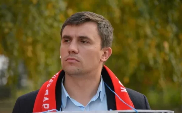 КАК КОСТЬ В ГОРЛЕ…