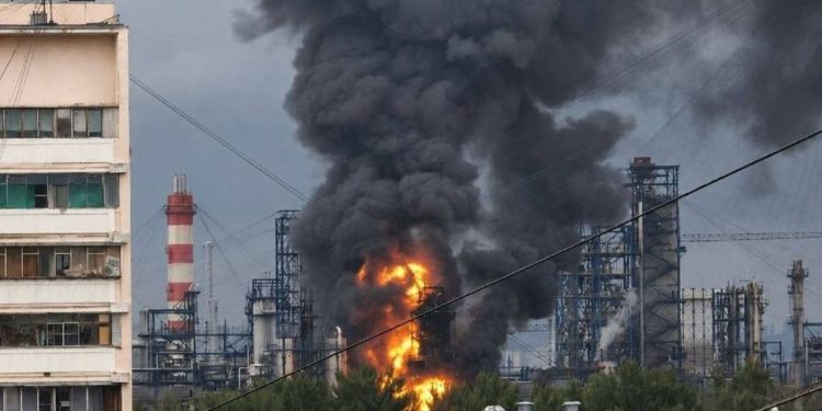 МОСКОВСКИЙ НПЗ ВСТАЛ