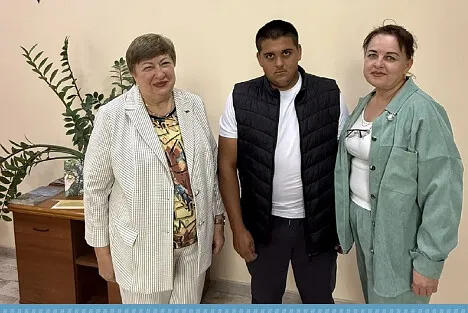 ВРУЧИЛИ КЛЮЧИ
